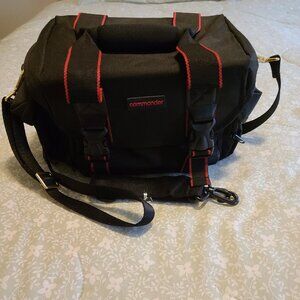 COMMANDER OPTIC LARGE DSLR CAMERA BAG/STRAPS/LENS COMPARTMENT /PADDED/WATERPROOF
